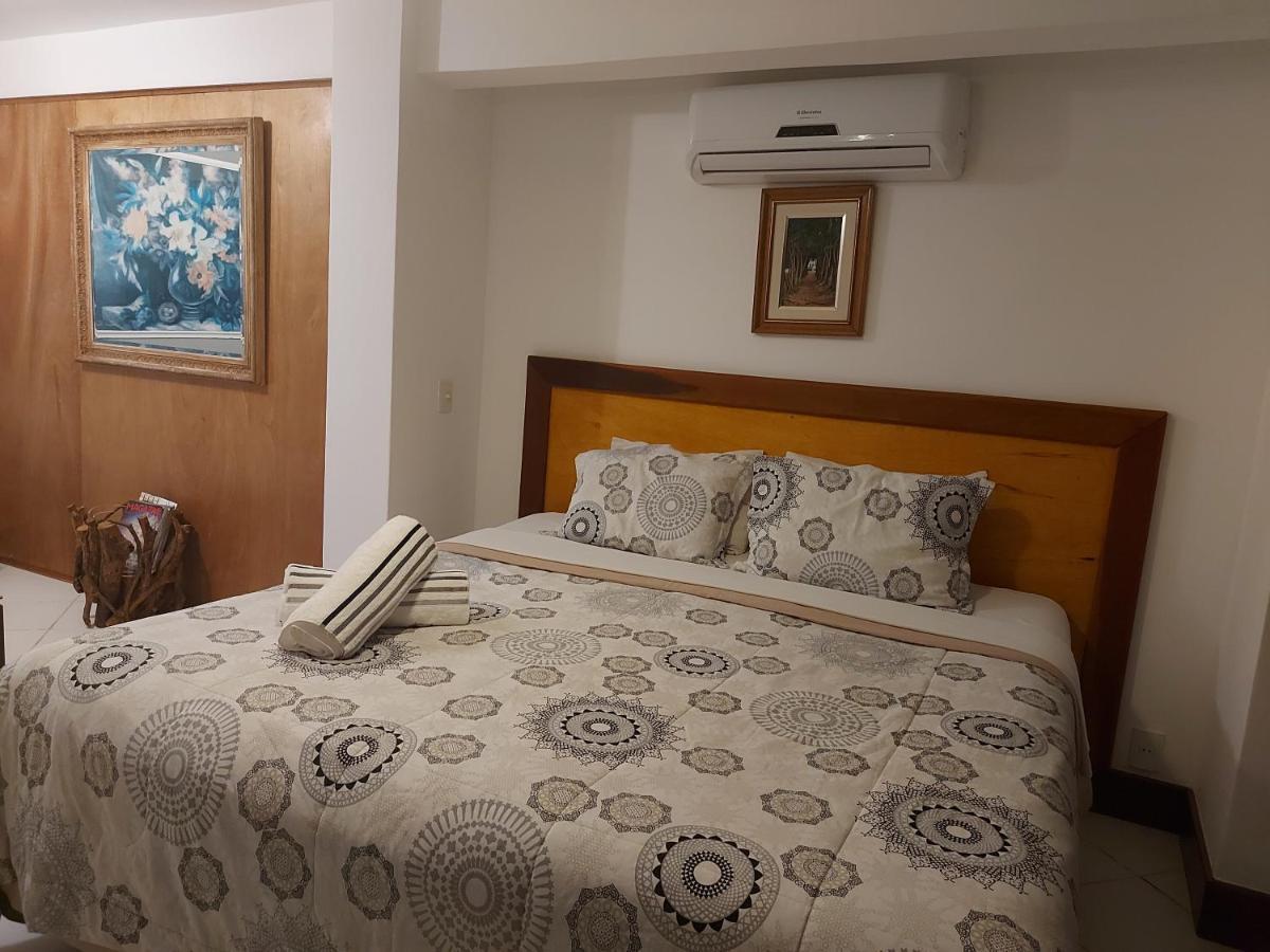 3 Palmeiras Guest Lounge มิเกลเปเรรา ภายนอก รูปภาพ