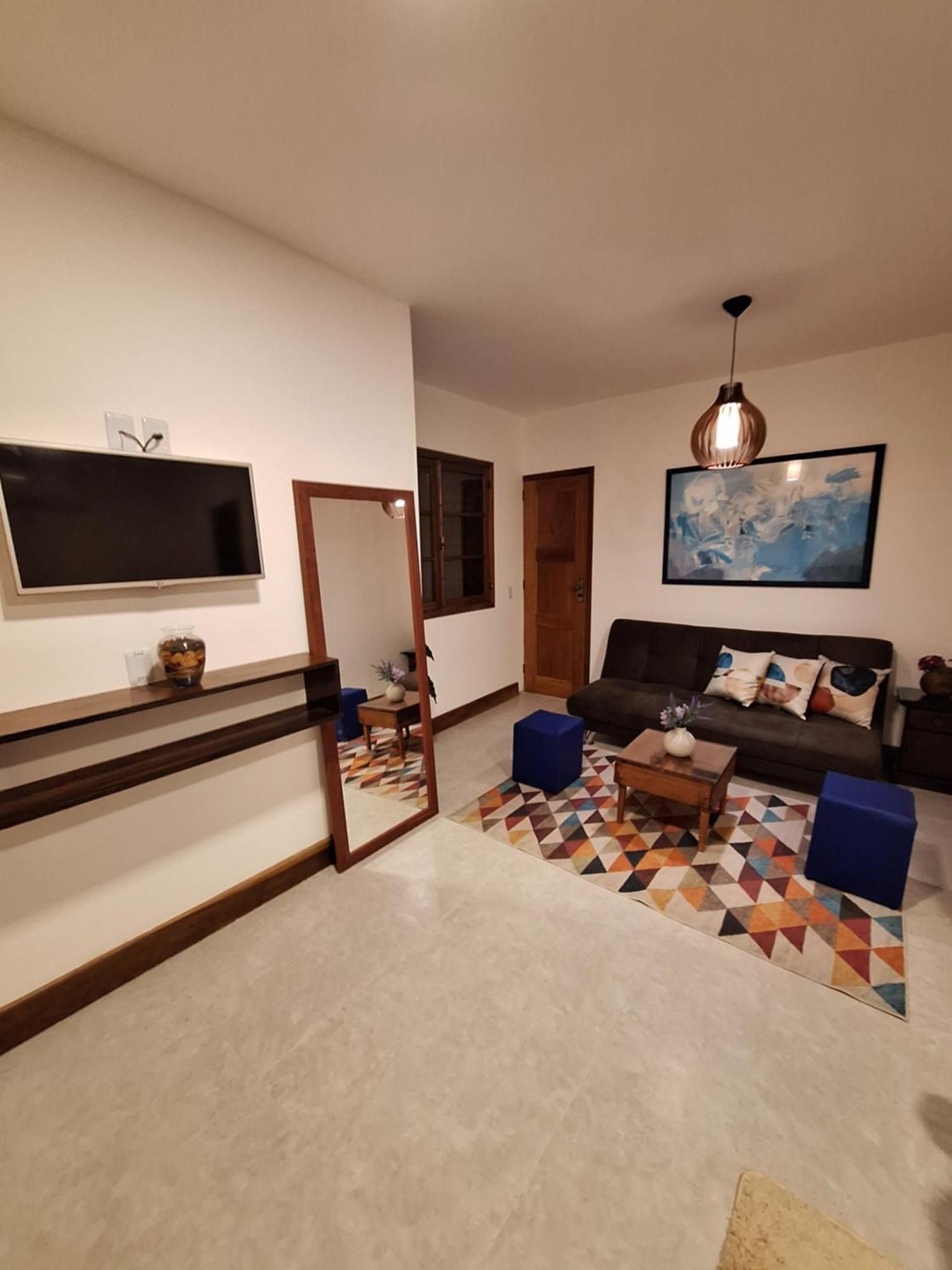 3 Palmeiras Guest Lounge มิเกลเปเรรา ภายนอก รูปภาพ